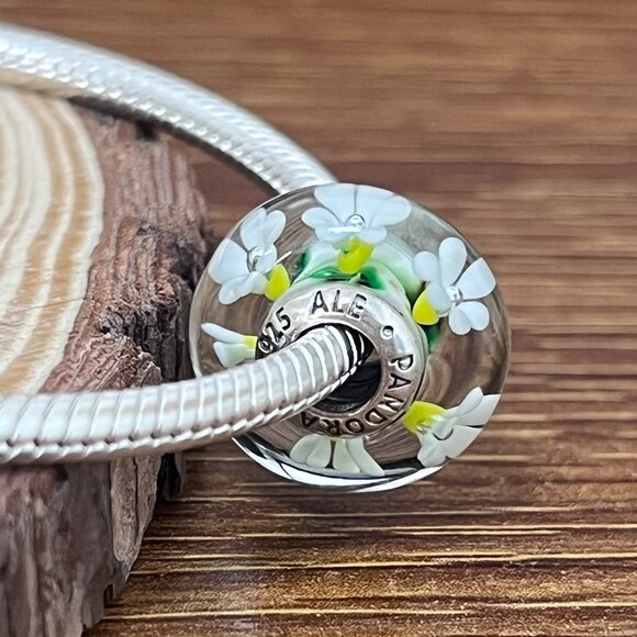 Pandora Wild Flowers Murano Glass Charm Floral Charm - Picture 2 of 6